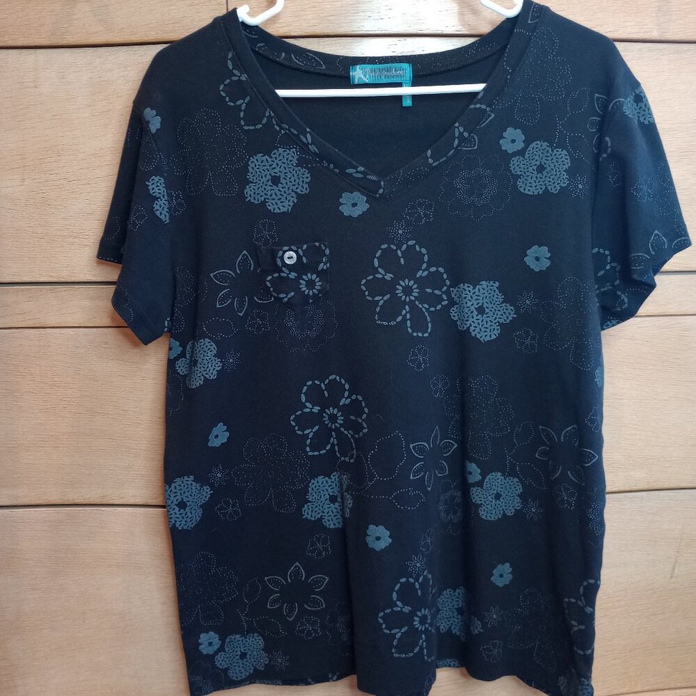 Fresh Produce V-Neck T-shirt - black with grey flowers - XXL